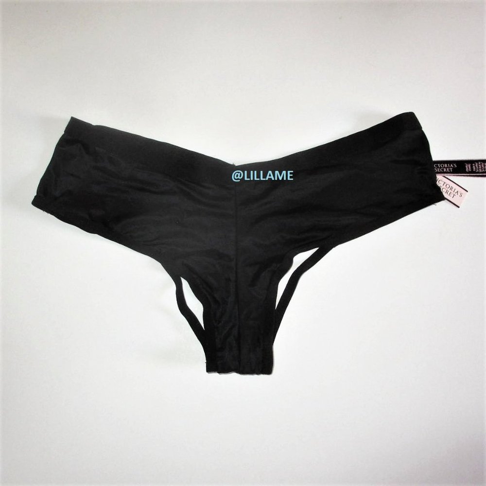 Victorias Secret Very Sexy Strappy Ring Cheeky Panty size S Satin Smooth Cut out